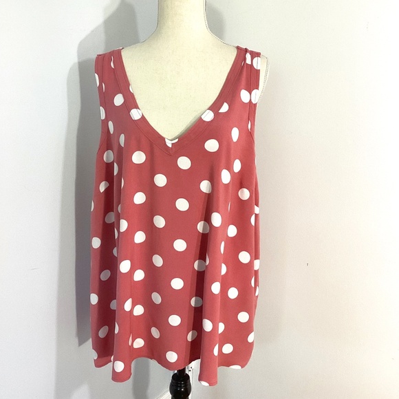 torrid Tops - TORRID PLUS 3X SLEEVELESS TOP DUSTY ROSE WHITE POLKA DOTS CLASSIC FEMININE